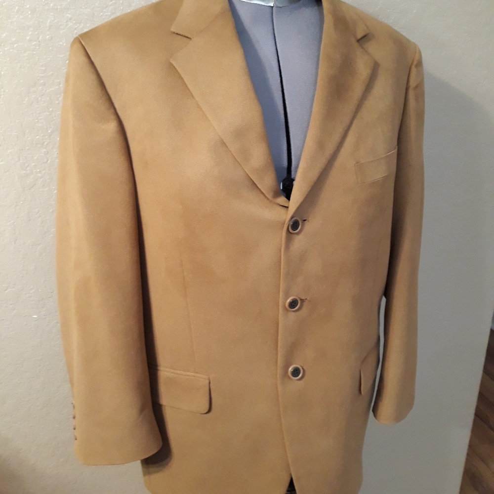 Andrew Fezza Suit coat - Picture 9 of 9